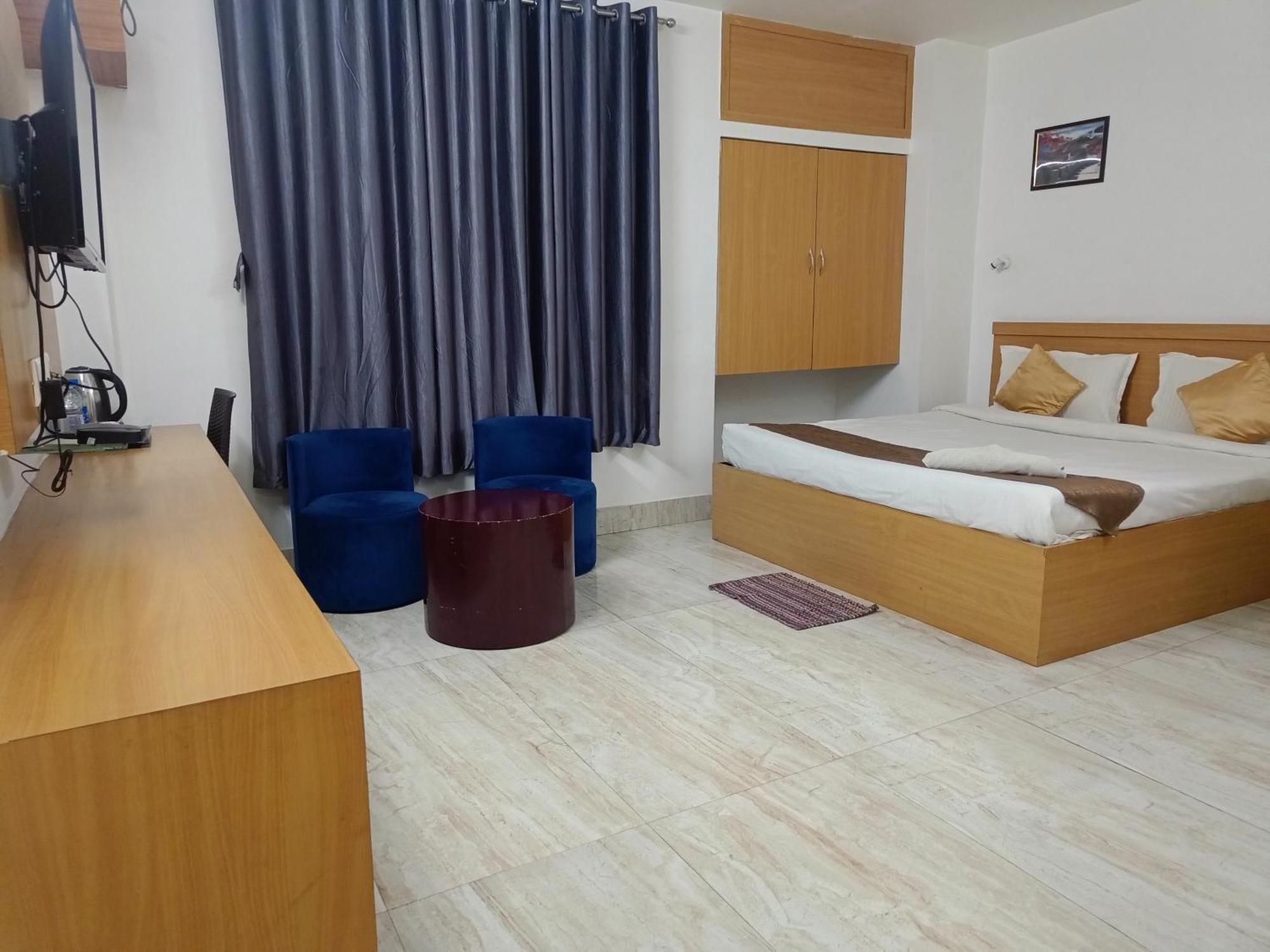 Hotel Mirana Guwahati Exterior foto