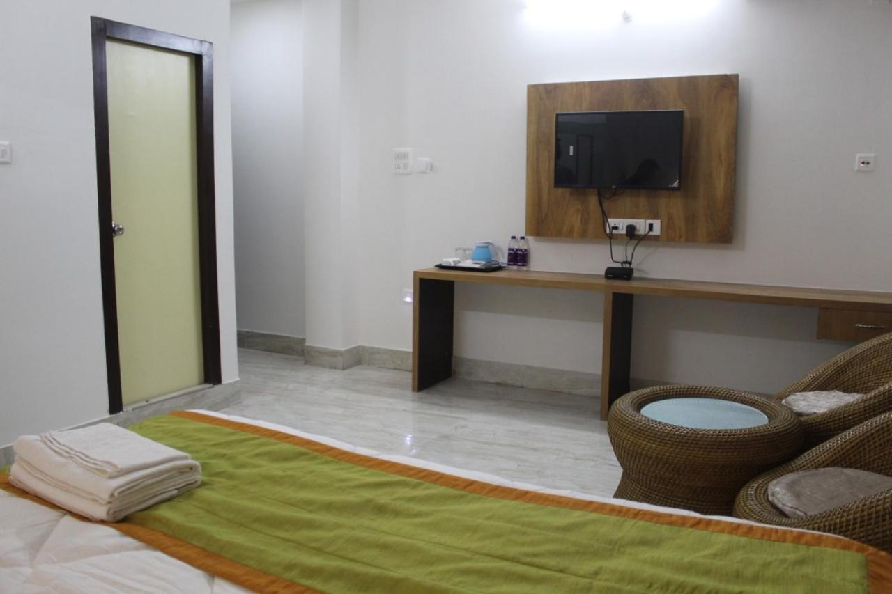 Hotel Mirana Guwahati Exterior foto