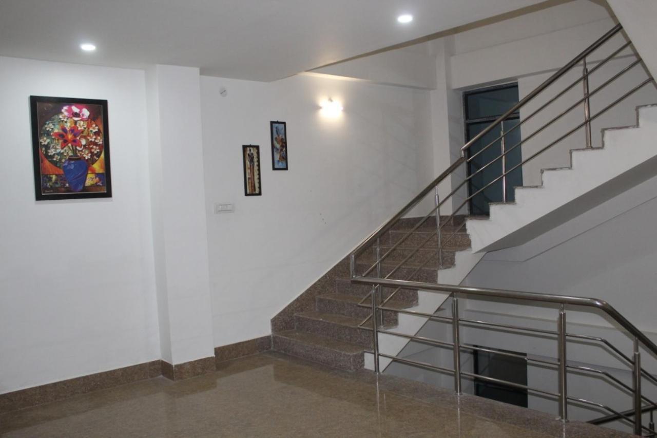 Hotel Mirana Guwahati Exterior foto